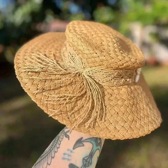 Natural Straw Hat with Seashell Detail – Boho Wide Brim, Summer Beach Hat - Picture 3 of 10